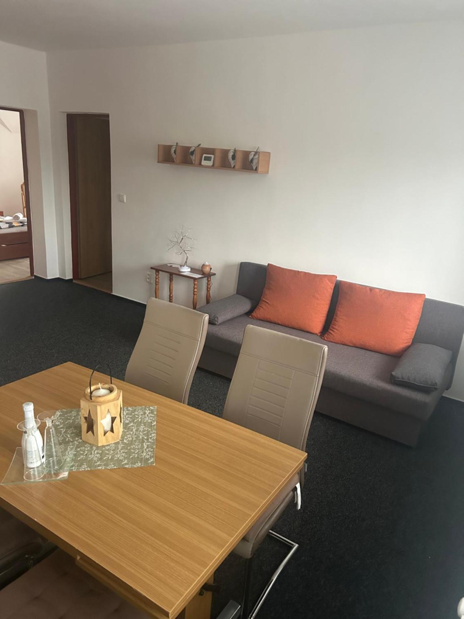 Apartman Krkovicka Mikulasovice ภายนอก รูปภาพ